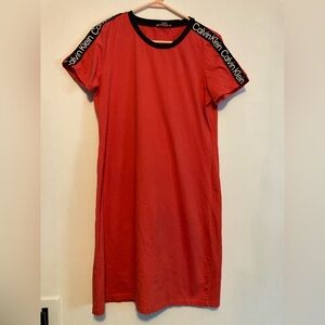 Calvin Klein  SZ L Red  T-Shirt Dress 95%cotton Super comfortable